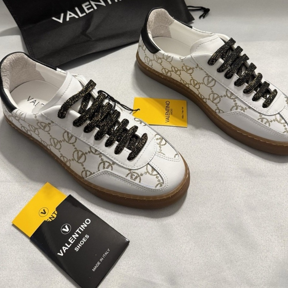Valentino Low-Top Sneakers – Size 9 – Made in Italy – New (No Box)‎